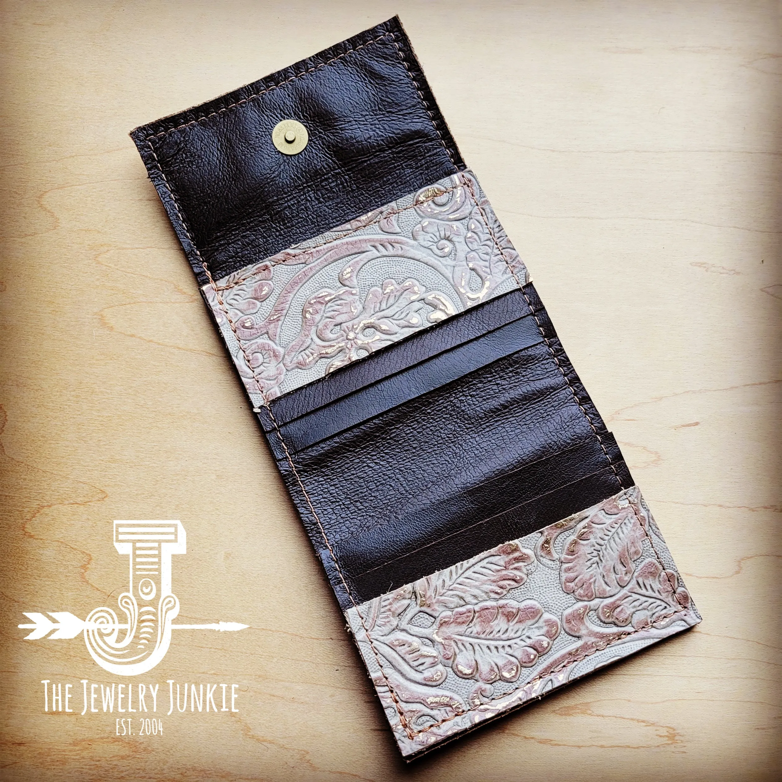 **Arizona Tri-Fold Embossed Leather Wallet-Gilded Cowboy 302y