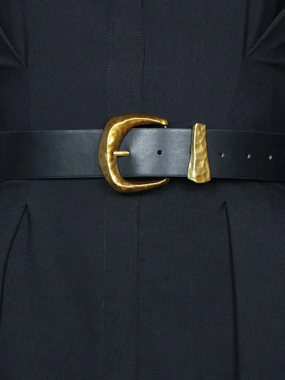 Calista – Sleek black finish – Faux leather belt