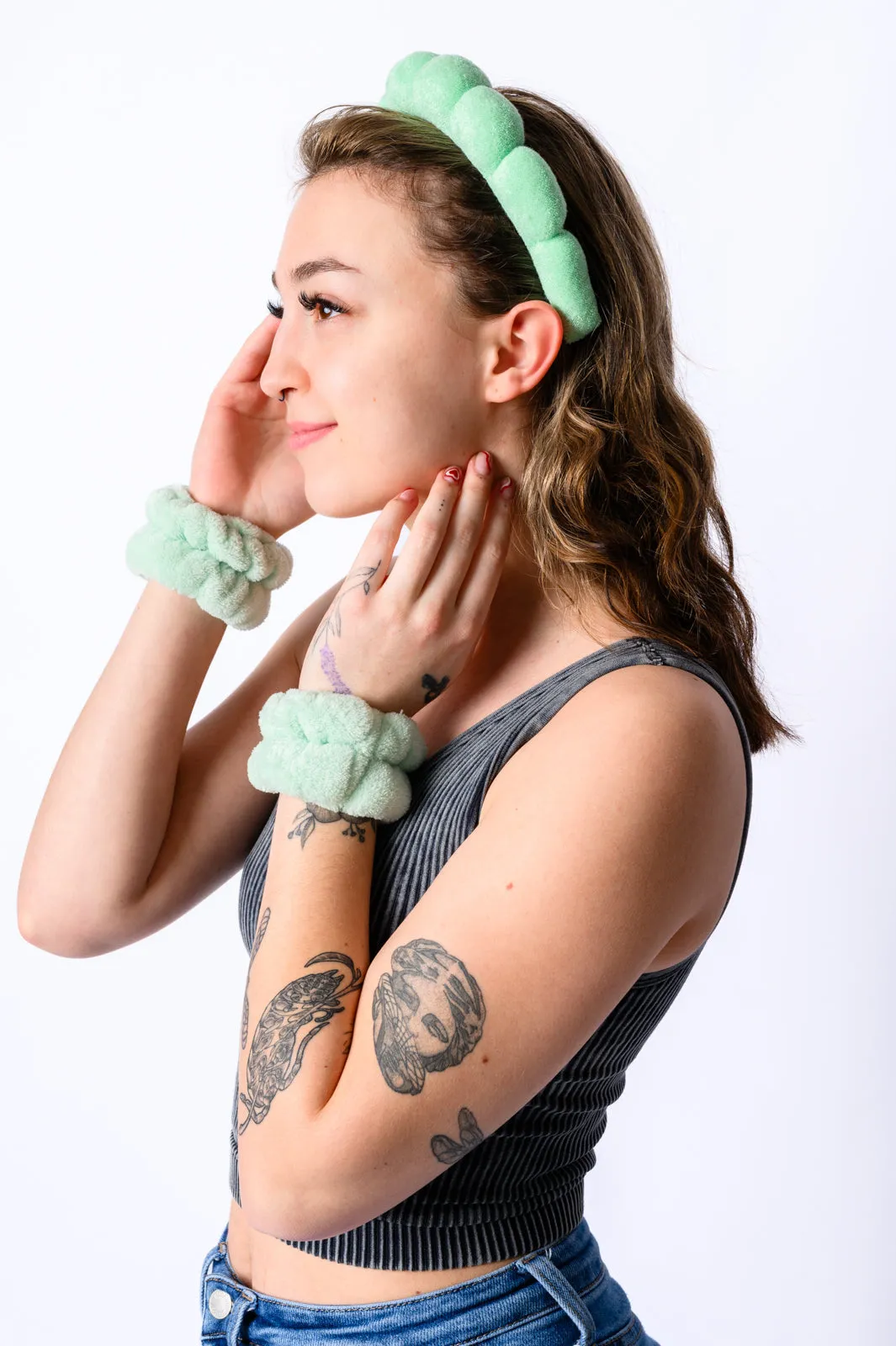 Lost in the Moment Headband and Wristband Set in Green - 11/15