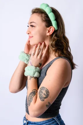 Lost in the Moment Headband and Wristband Set in Green - 11/15