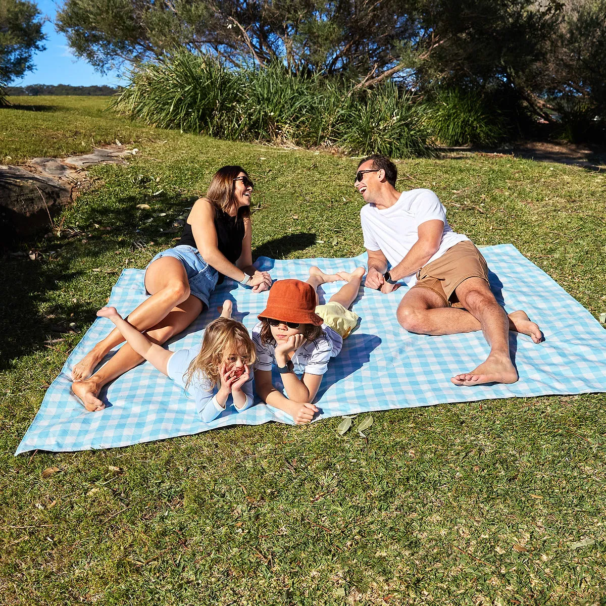 Picnic Blanket - Compact & Quick Dry