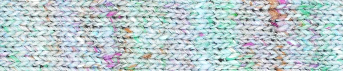 SHIFTING SANDS SHAWL KIT & TIMELESS NORO BOOKLET