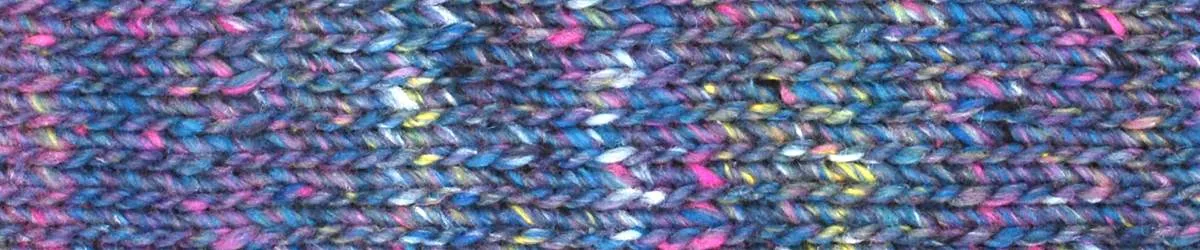 SHIFTING SANDS SHAWL KIT & TIMELESS NORO BOOKLET