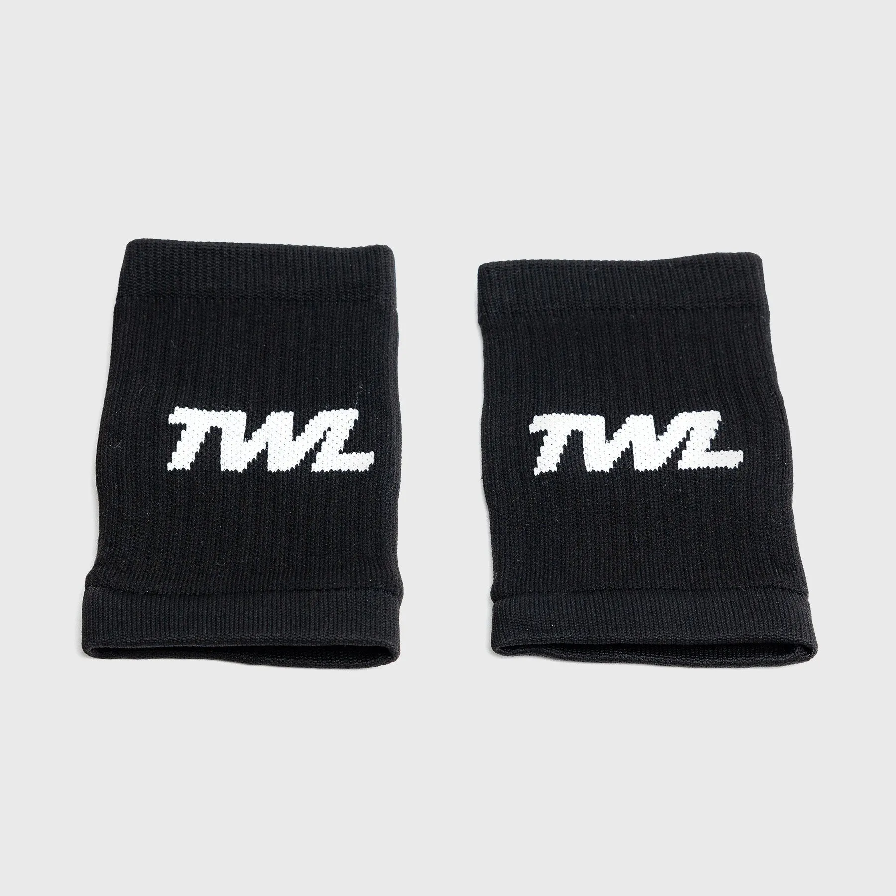 TWL - KNITTED WRISTBANDS - PAIR - BLACK/WHITE